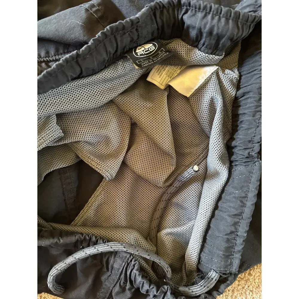 NIKE ACG SWIM TRUNKS, SWIM SUIT. Black, size LARGE L